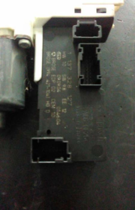 Motor vidro frente direito PEUGEOT 407 (6D_)