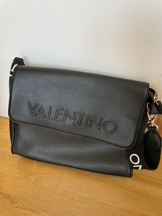 Torebka valentino czarna ze skóry ekologicznej