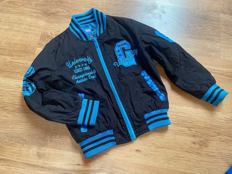 Kurtka chlopieca bomberka lekko ocieplana 110 116 napisy