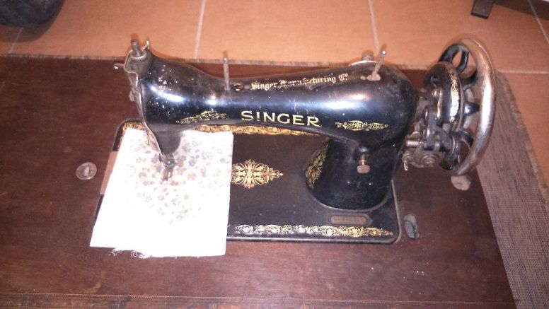 Stara maszyna do szycia Singer antyk zabytek