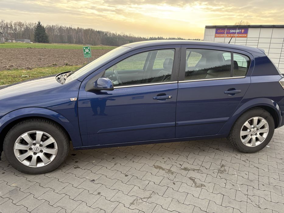 Opel Atra H 1.6 benzyna 115km