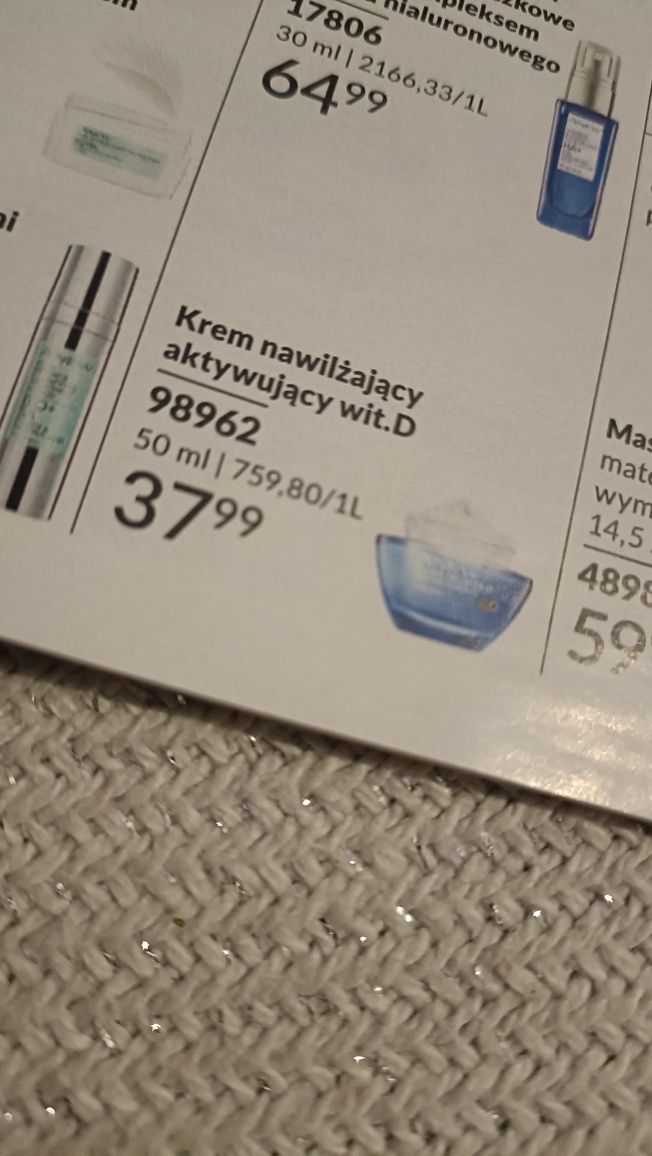 Krem Avon Anew nawilżający , aktywujący Wit D.