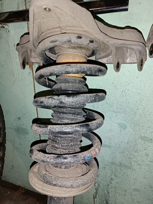 Стойки, пружини, амортизатори ауді а4 б6