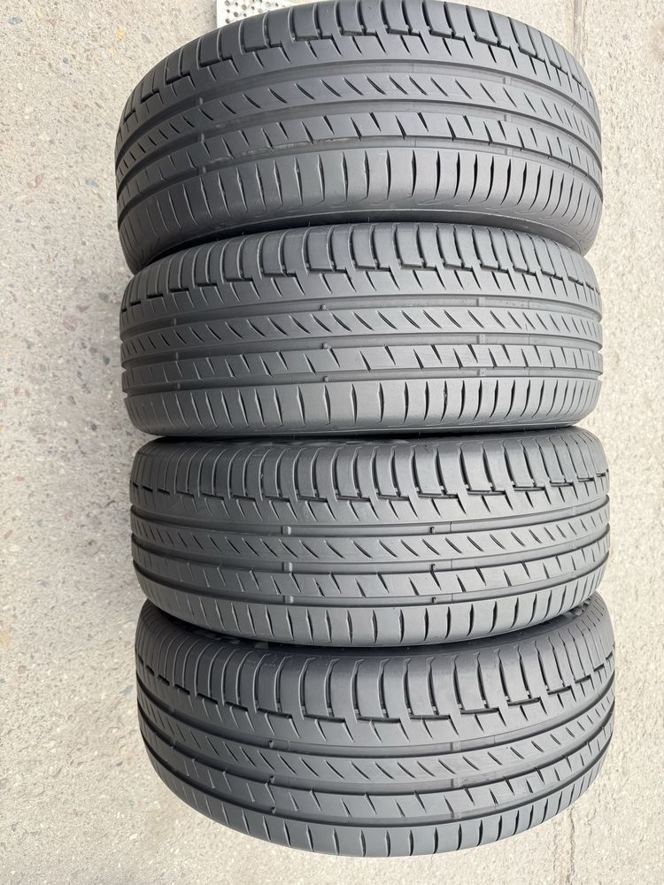 225/55R19  V XL Continental