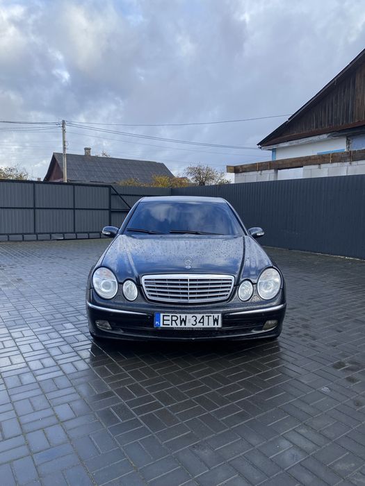 Mersedes Benz w211