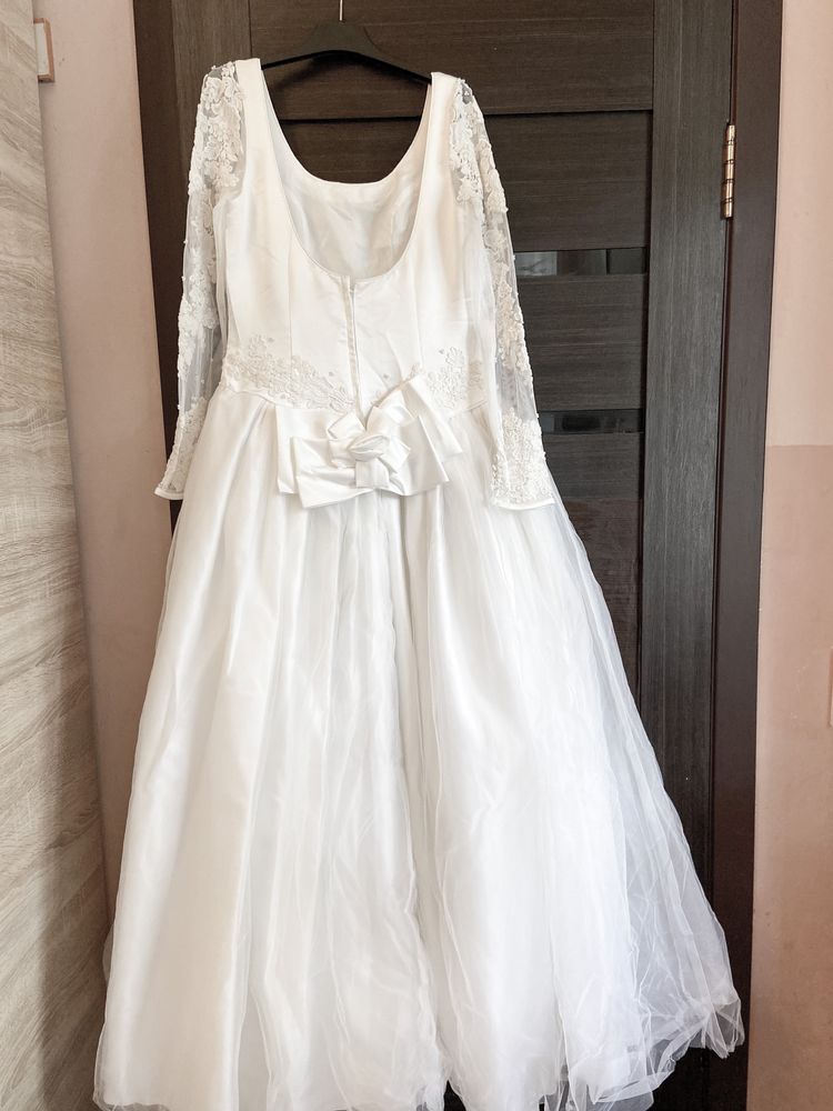 Продам свадебное платье - 1000 гривен