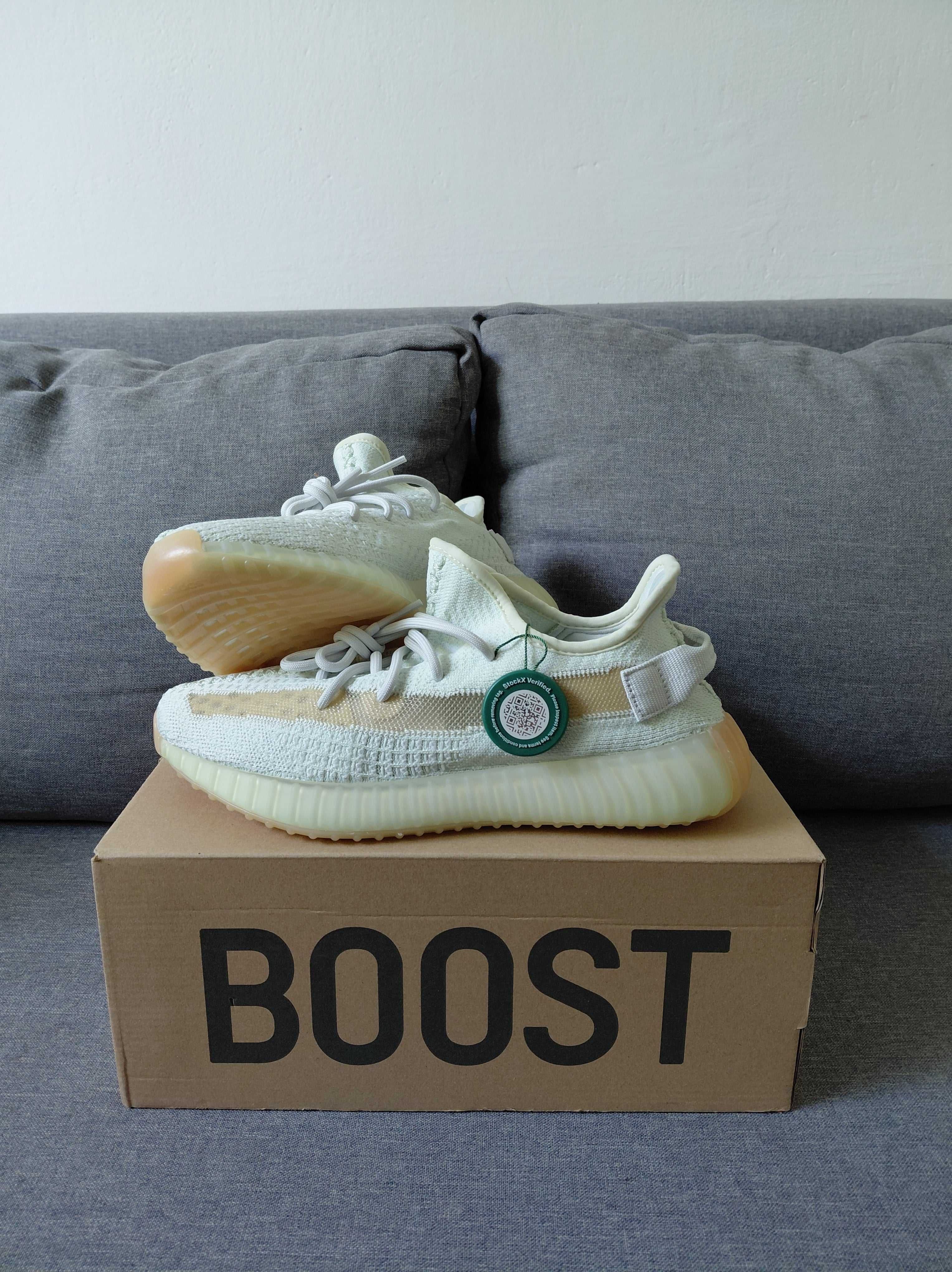 adidas Yeezy Boost 350 V2 Hyperspace