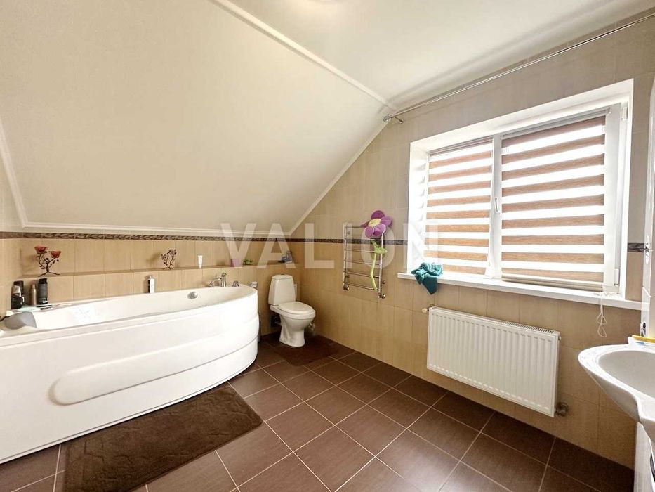 Без% Продаж 2-поверхового будинку з гаражем Баришівка Київська область