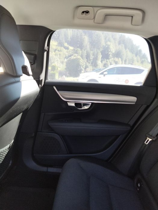 Продам VOLVO V90 T8 awd piug-in hybrid 2.0