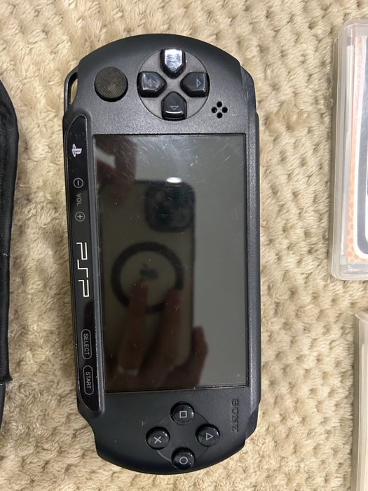 Psp E-1004 com 4 jogos