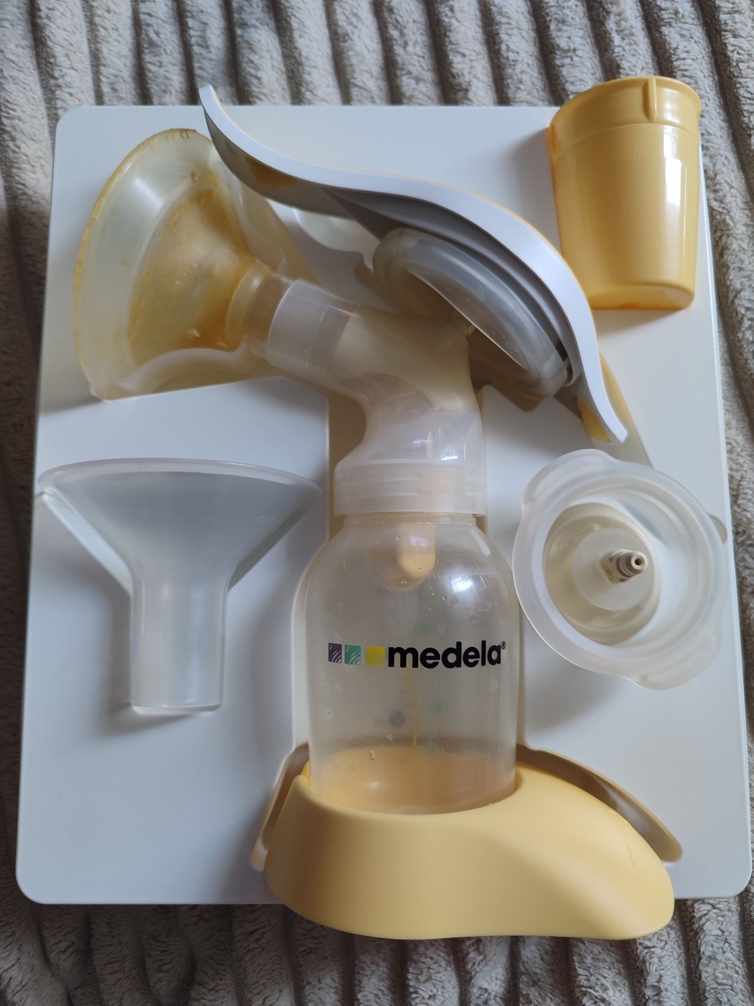Medela harmony молоковідсмоктувач механічний