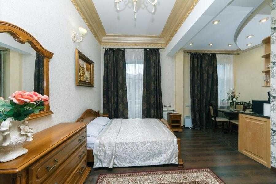 1к квартира, метро Майдан Незалежності, біля McDonalds