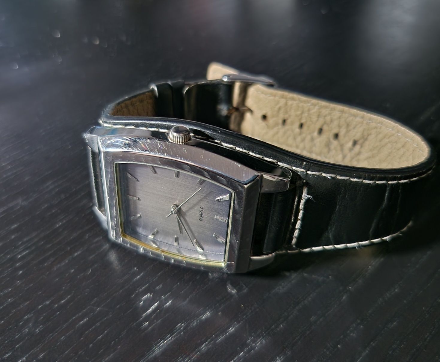 Relógio de pulso homem em otimo estado
Bracelete em couro
De alto qual