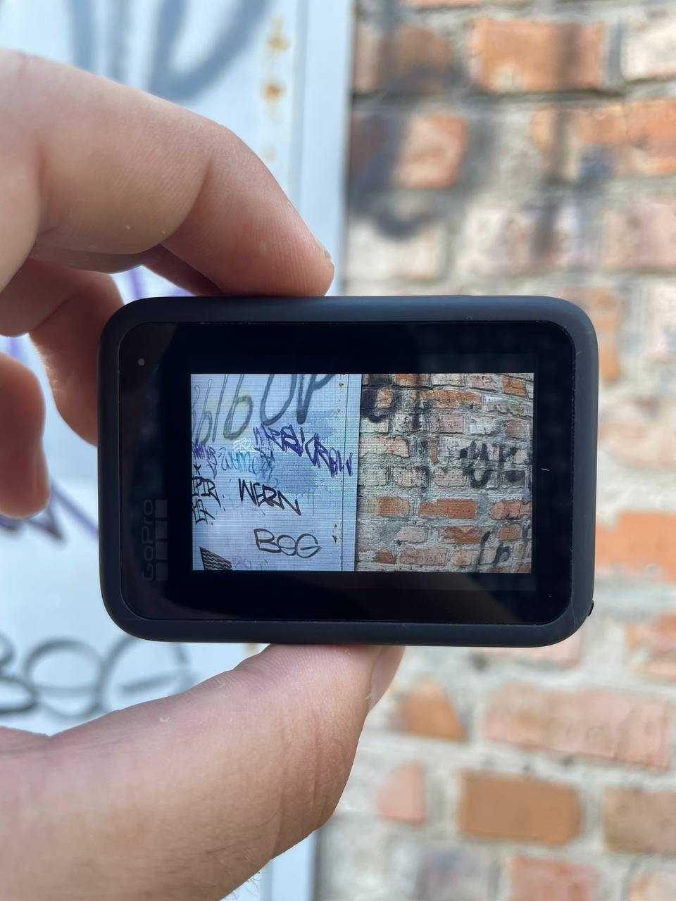 Екшн камера GoPro HERO13 Black в чудовому стані, з комплектом