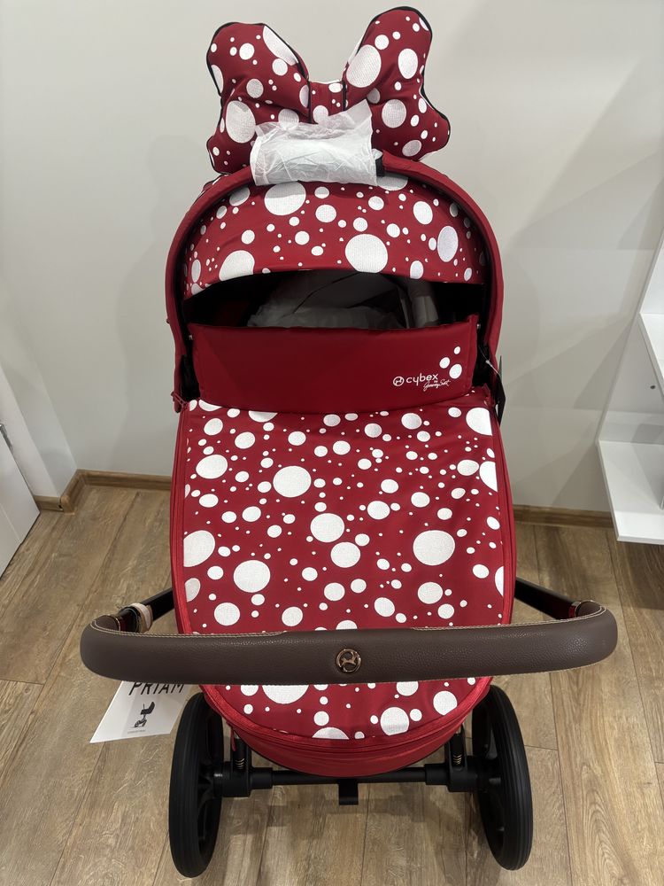 Cybex priam jeremy scott petticoat gondola