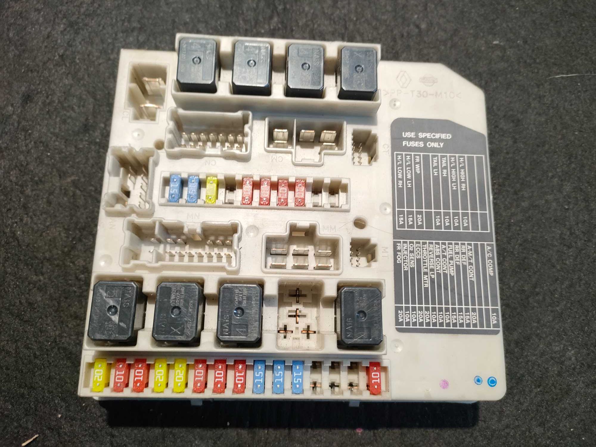 Nissan Mikra K12  Note moduł UCH BSI