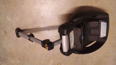 Fotelik Maxi Cosi Cabrio Fix plus baza Isofix