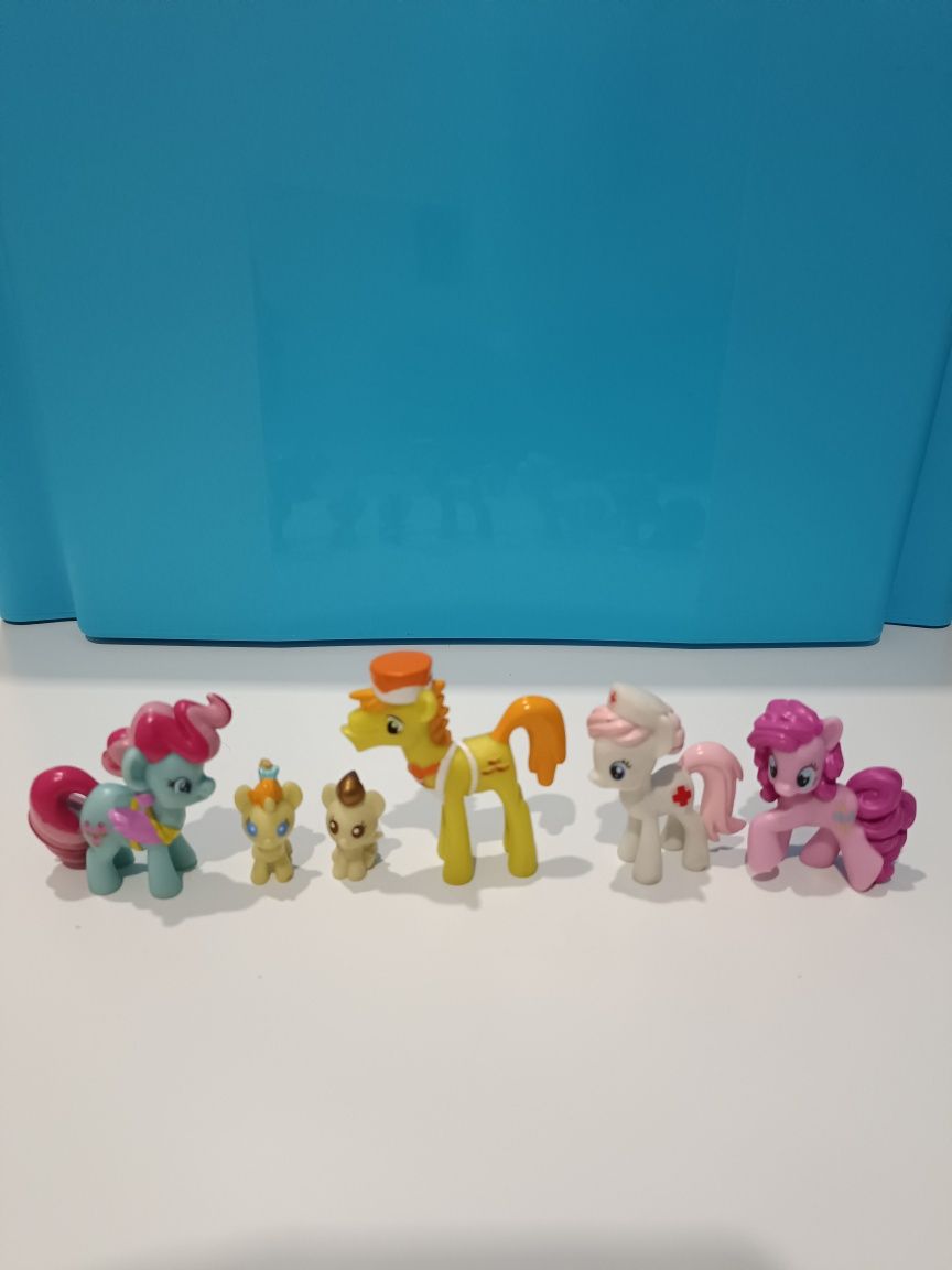 Kompletny zestaw My Little Pony Rodzina Cake Hasbro