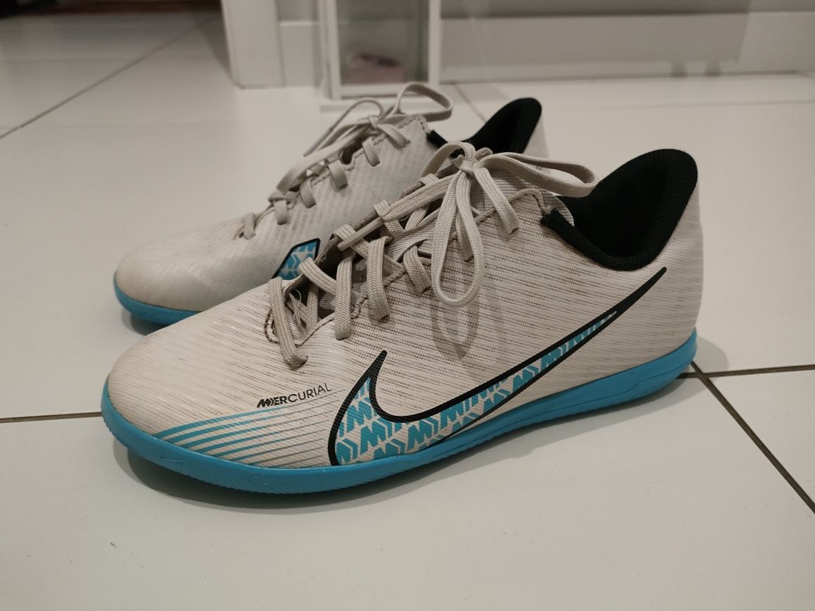 Buty dziecięce halowe halówki Nike Mercurial 38 24