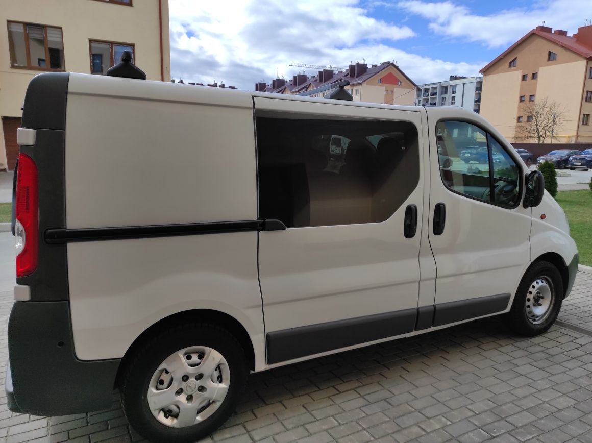 Opel Vivaro 2.0 дизель 2013 груз