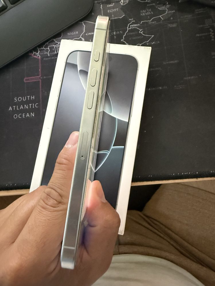 iPhone 16 Pro Max 256GB Como Novo 100% C/ Garantia