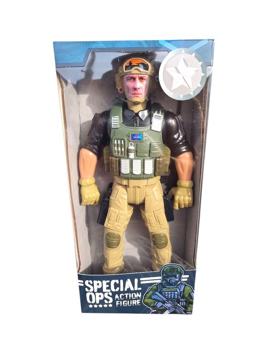 Prezent świąteczny dla chłopca - Figurka/Kolorowanka/Kredki/Słodycze