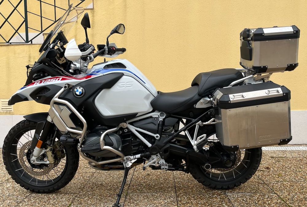 Mota BMW 1250  impecável procura novo dono