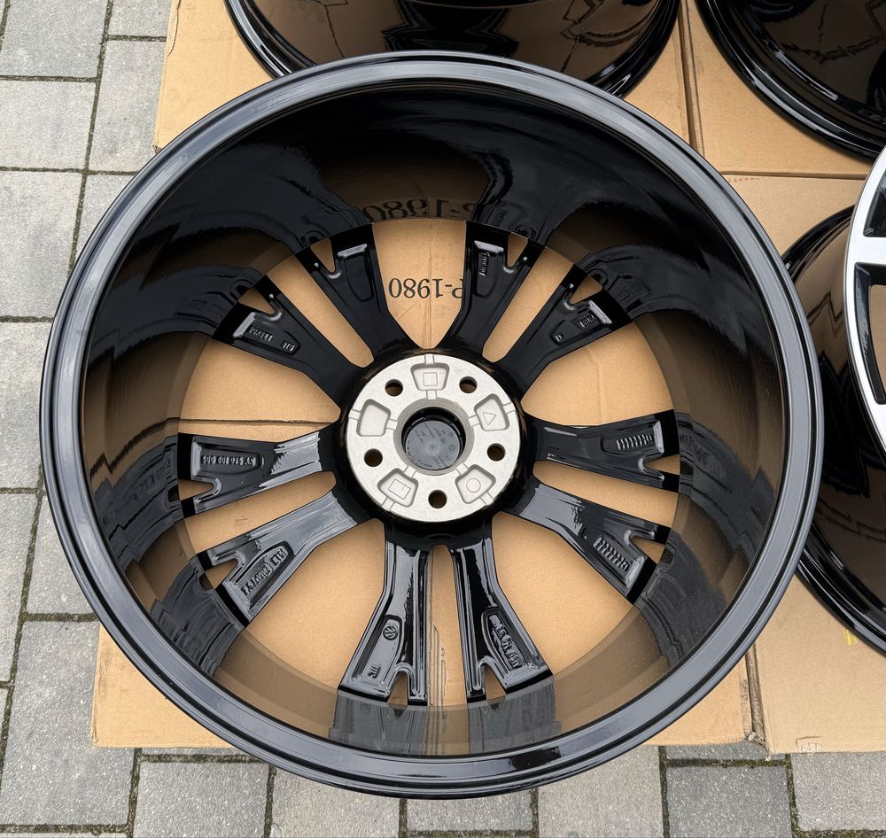 Oryginalne Felgi Volkswagen 19" 5x112 GTI GTD Golf 7 8 Touran R-line