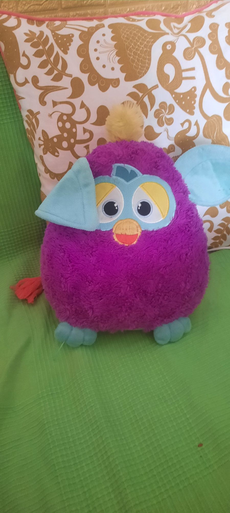 Peluche Furby médio