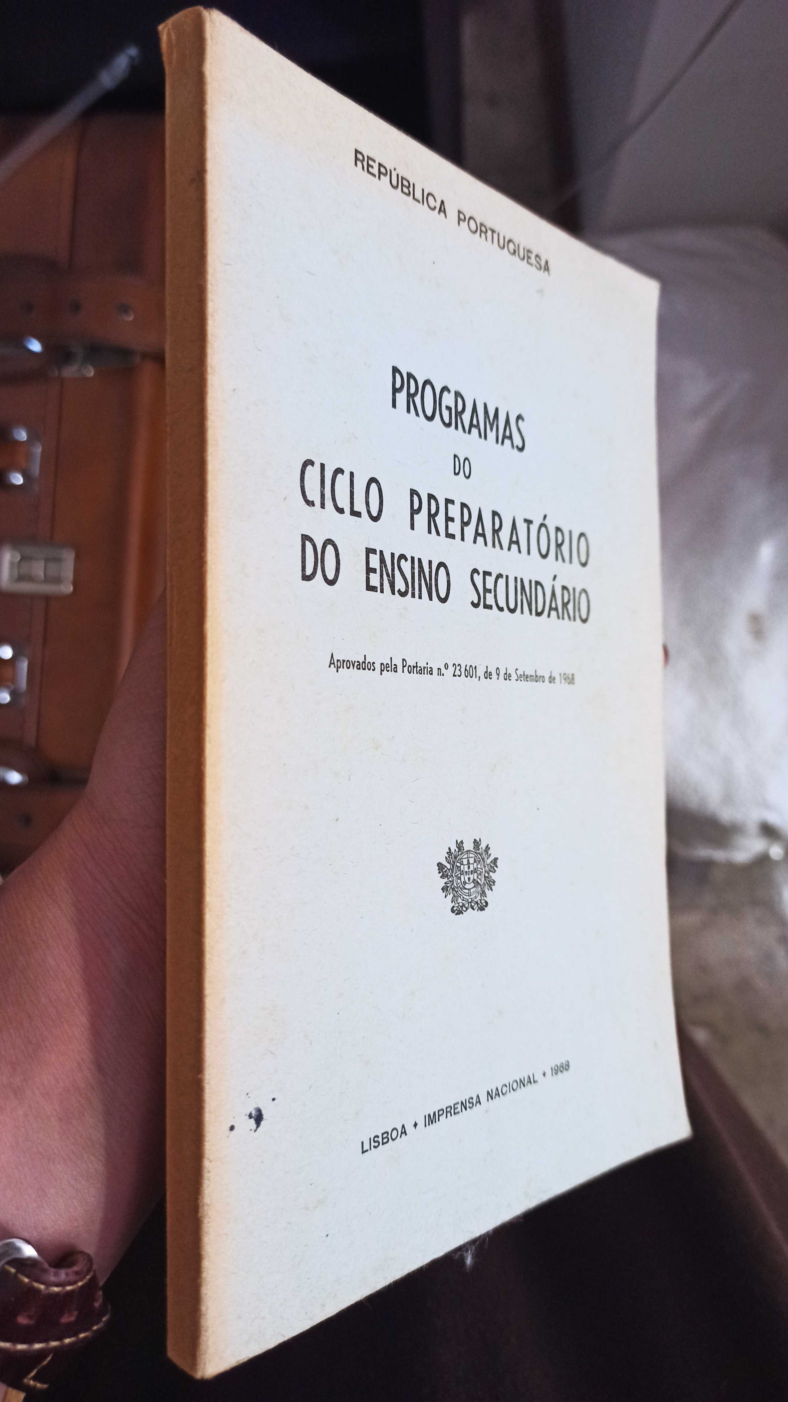 Programas escolares antigos (entre 1967 e 1974)