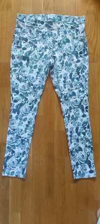 Leginsy jeansowe jeans jegginsy z kieszeniami w róże floral 44 / 46
