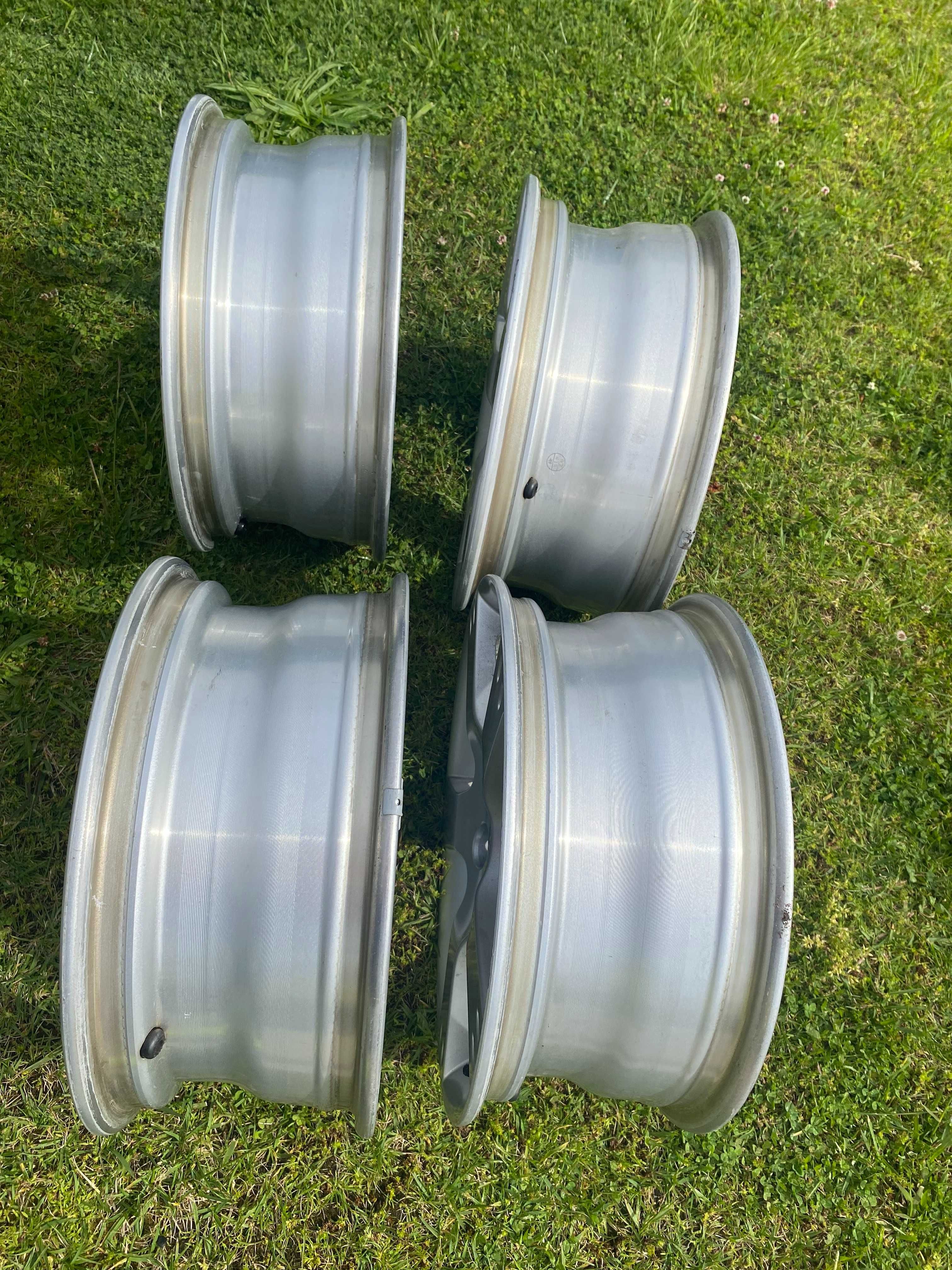 Jogo de 4 Jantes originais Mazda MX-5 - 16 " polegadas em bom estado!