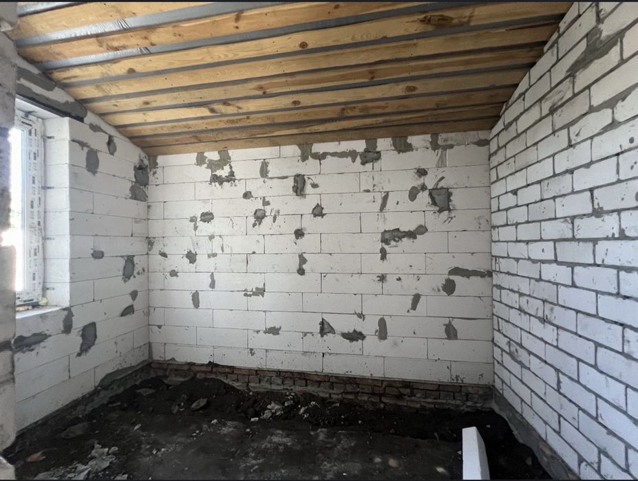 Продам дом Подгородное  Новострой