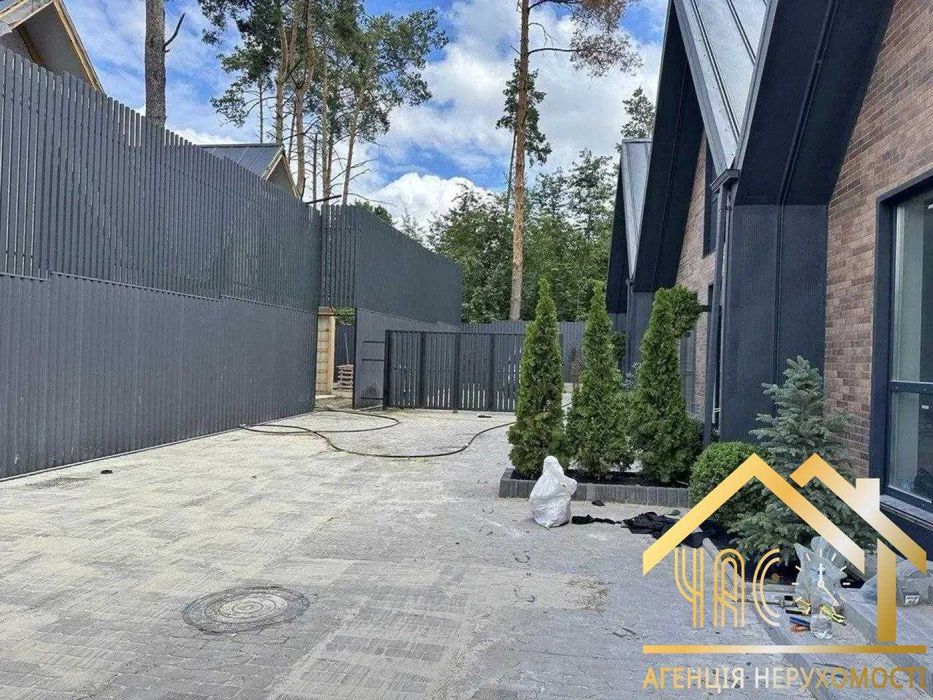 Таунхаус з новим ремонтом та газом! БЕЗ КОМІСІЇ!