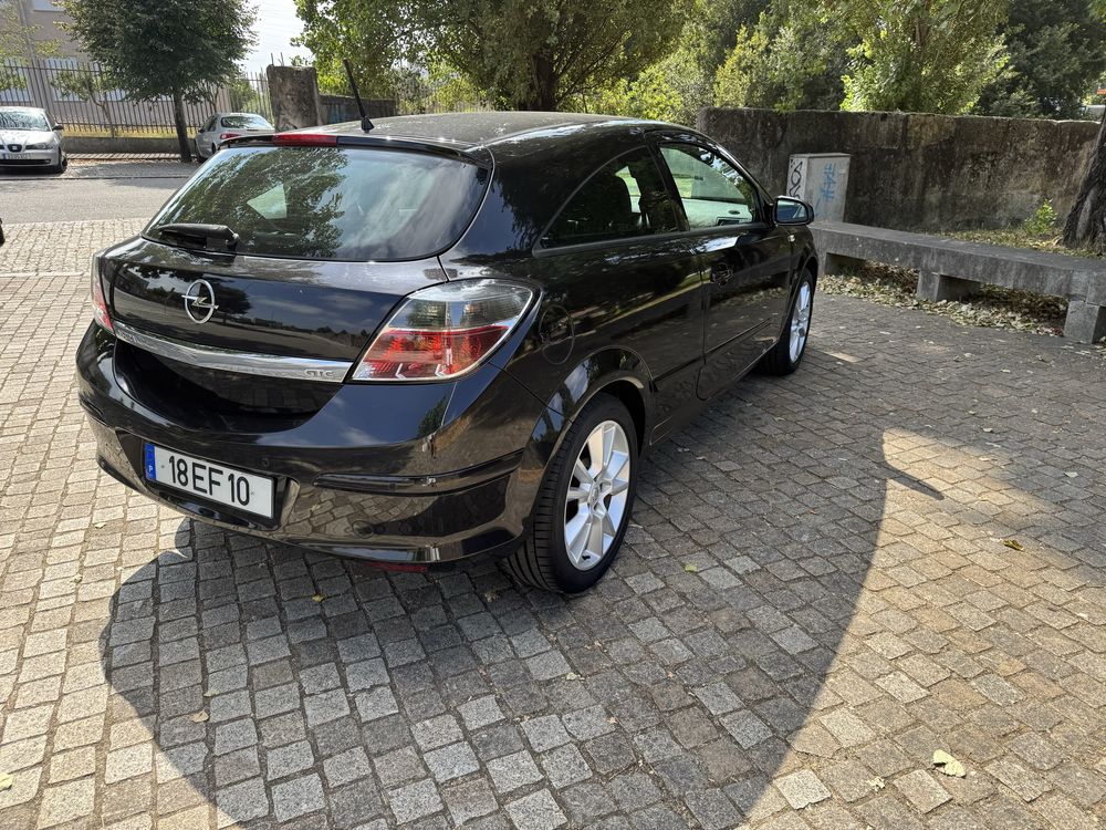 Opel Astra GTC 1.7cdti 125 cv