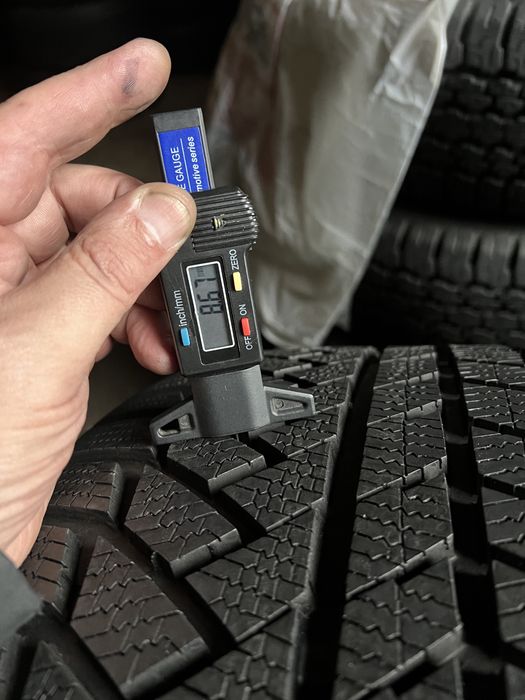 285/40/22 R22 Continental ContiWinterContact TS850P 4шт зима