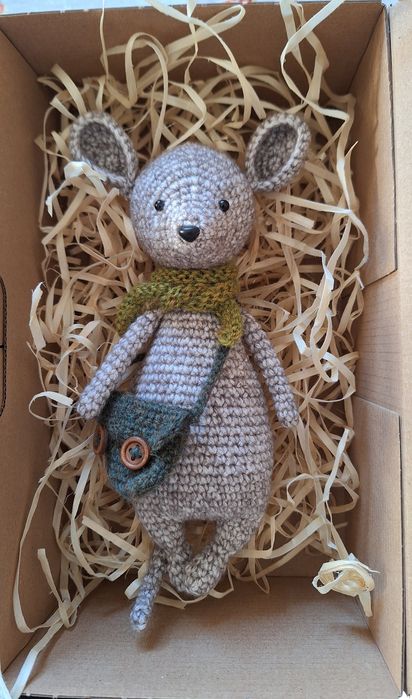 Myszka szydełkowa amigurumi, maskotka, dekoracja pokoju