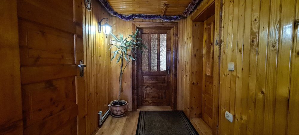 Відпочинок в Карпатах садиба ,,Адеміяʼʼ