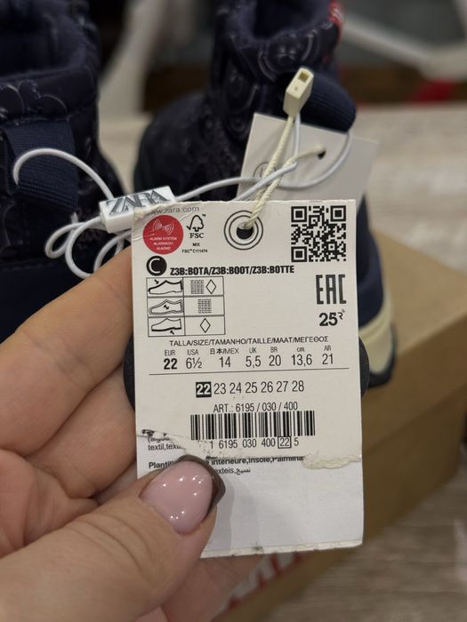 Взуття ZARA, CROCS 22 розмір нові