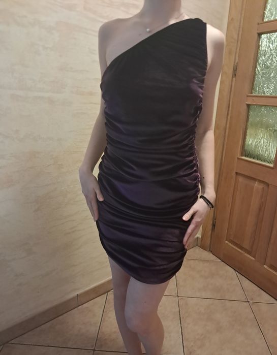 Elegancka sukienka. -  M