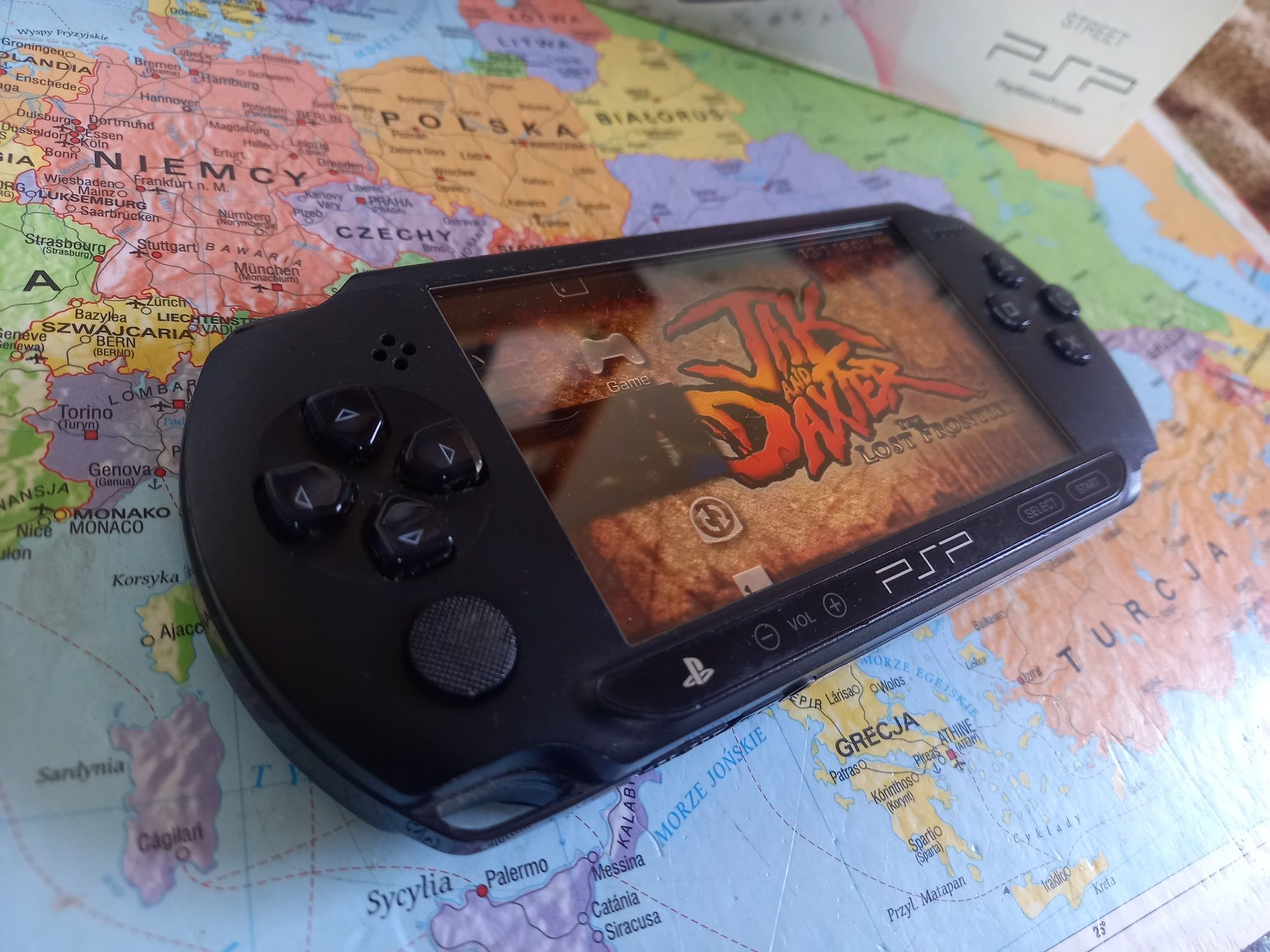 Konsola Sony psp Street E 1004 cb 4gb 20 gier