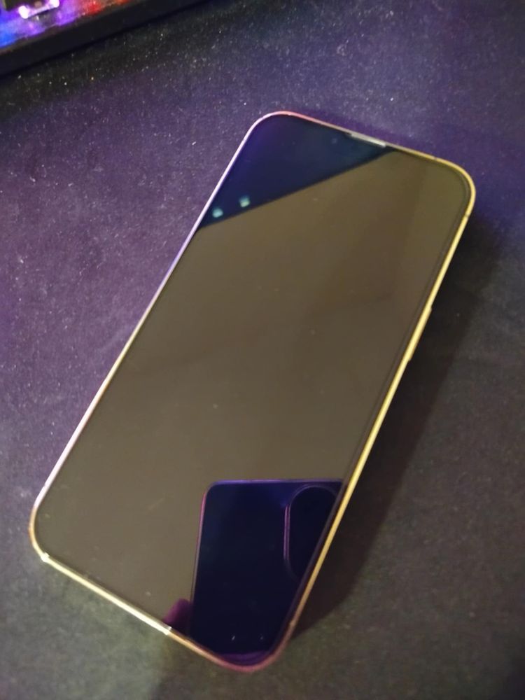 Iphone 13 pro w bardzo dobrym stanie