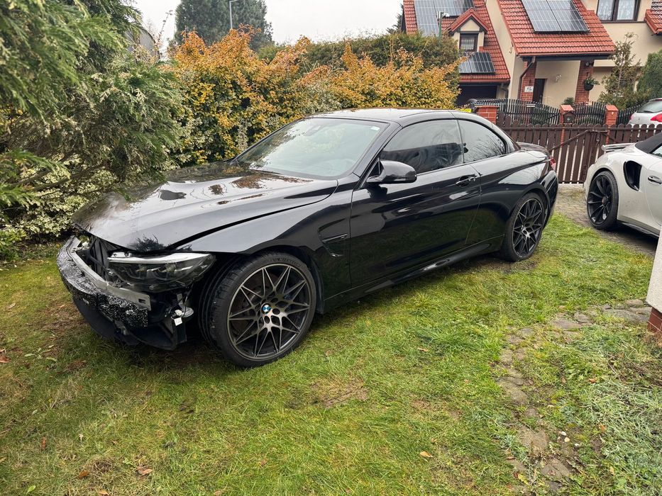 BMW M4 M4 kabriolet pali jeździ  2020 Manual wydech  AKRAPOVIC