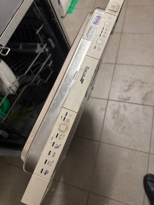 Посудомийна машина Smeg