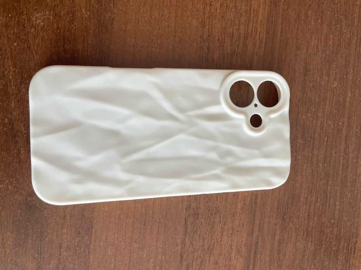 Sprzedam Etui na Iphone 16