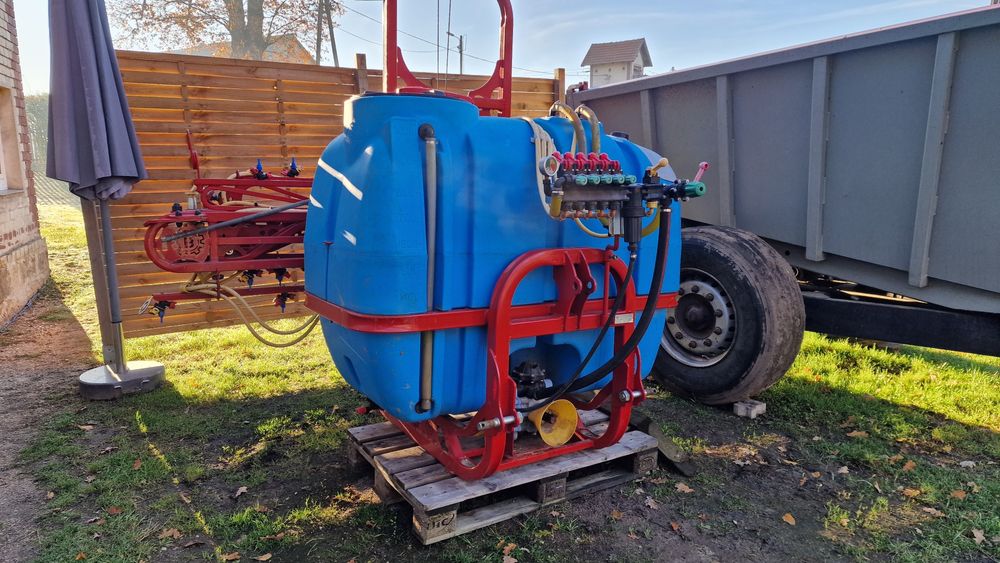 Opryskiwacz biardzki 1000 L 15m