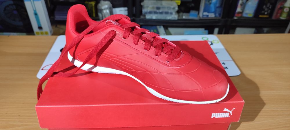 Sapatilhas Ferrari - Puma - Originais. N 42.