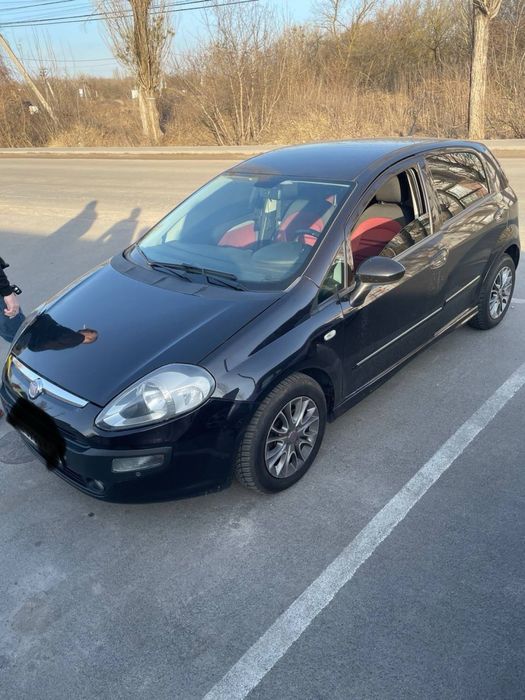 Продам власне авто Fiat Punto Evo