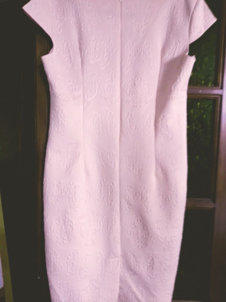 Sukienka damska rozowa wytlaczana 44