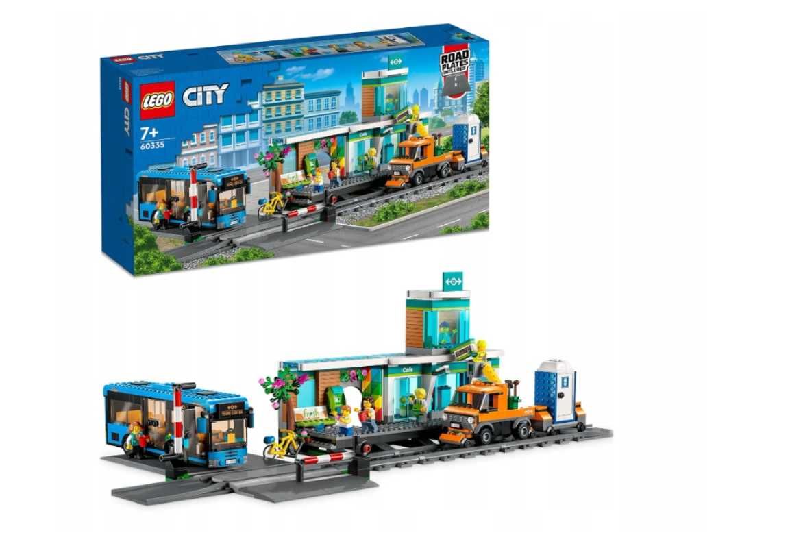 LEGO City Dworzec kolejowy Zestaw z Autobusem i Przejazdem Kolejowym